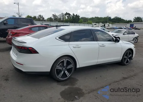 2024 Honda Accord Hybrid Sport z USA, uszkodzony, nr VIN 1HGCY2F53RA041946